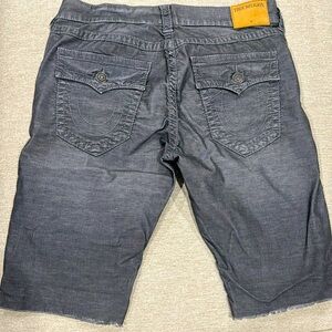True Religion Ricky Corduroy Short
Size 33